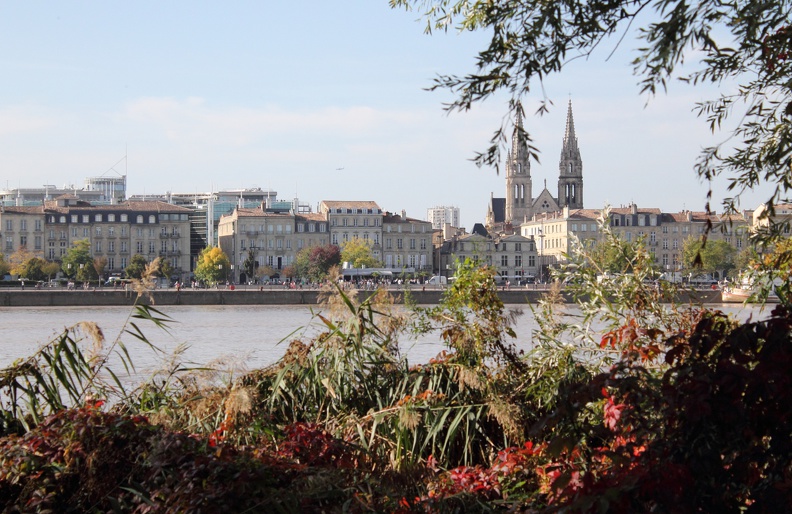 Bordeaux-rive-droite-002.JPG