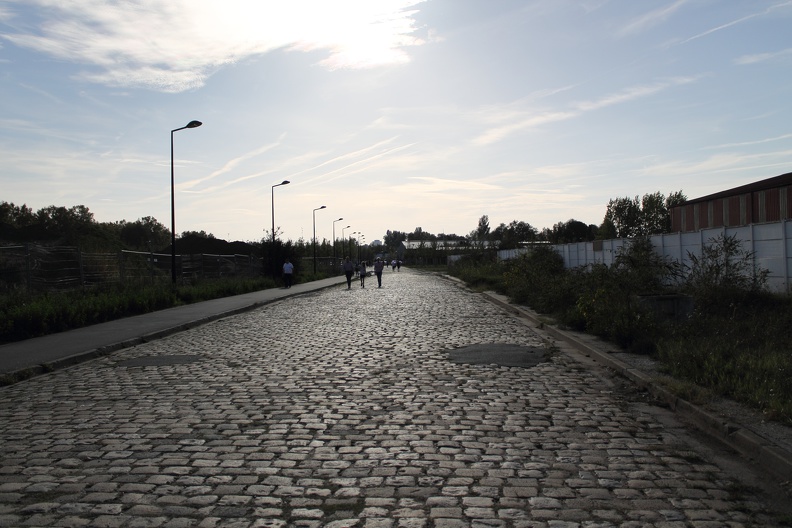 Promenade sur la rive droite de quais