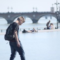 Gamin hipster au Miroir d'eau (Bordeaux)