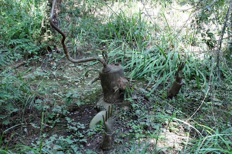 Sculpture de Michel Lecoeur (Rives d'arcins, Tartifume) - rives-arcins-2014-0100.jpg rives-arcins-2014-0100.jpg