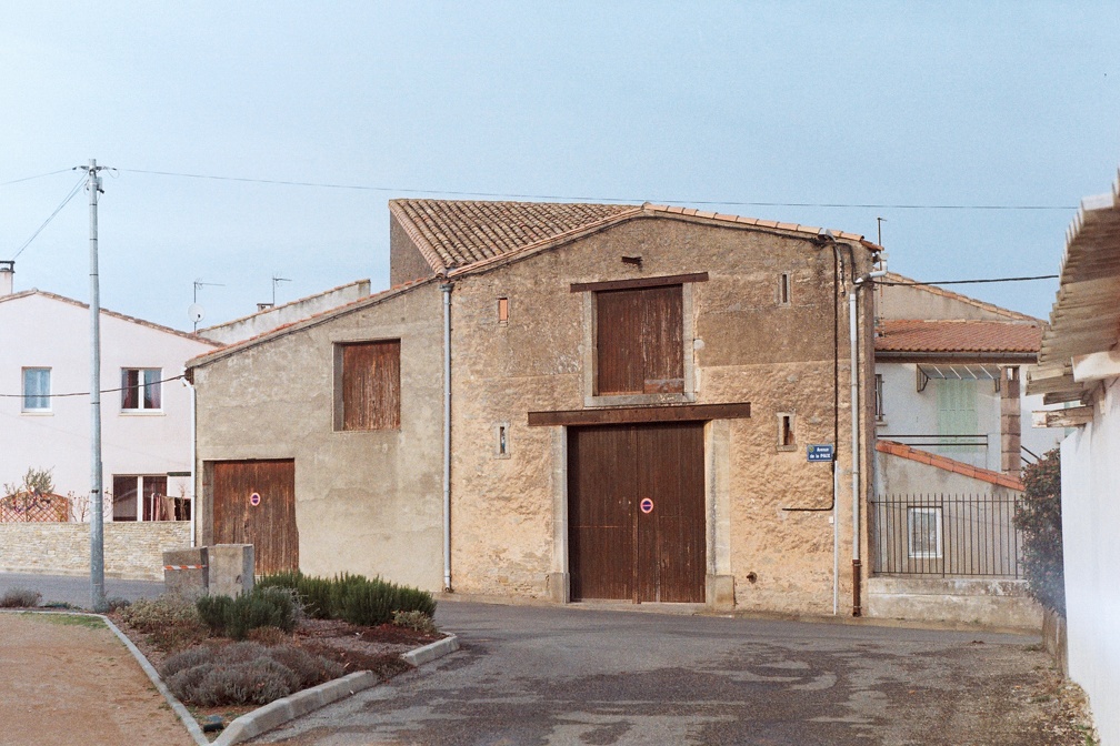 Vieux garage, Villemoustaussou