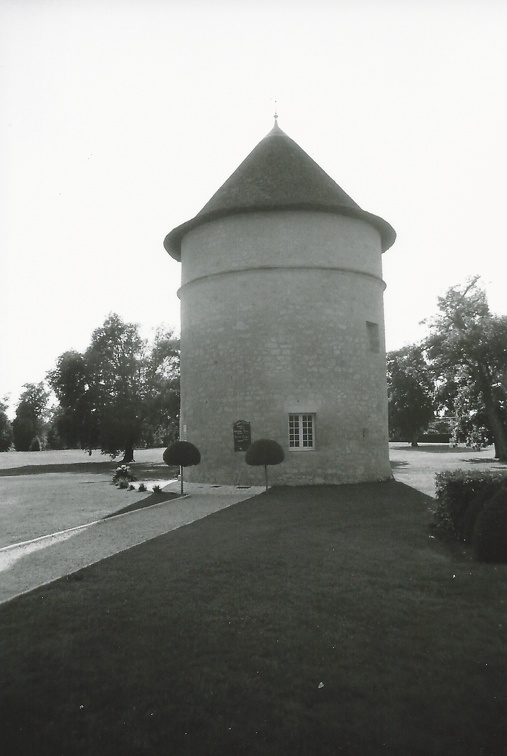 Chateau d'Agassac, Ludon-Médoc, N&B